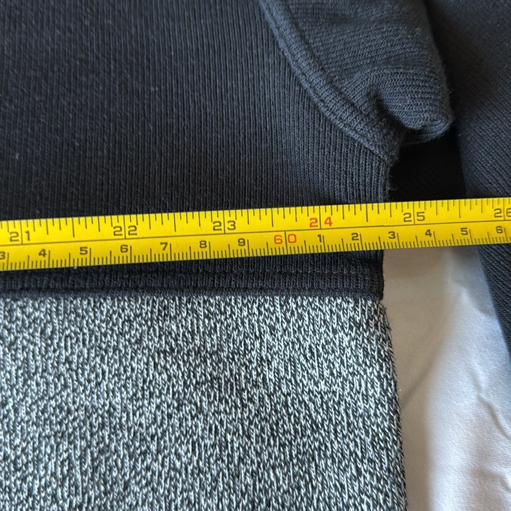 Carlo Colucci Sweater - Picture 7 of 8